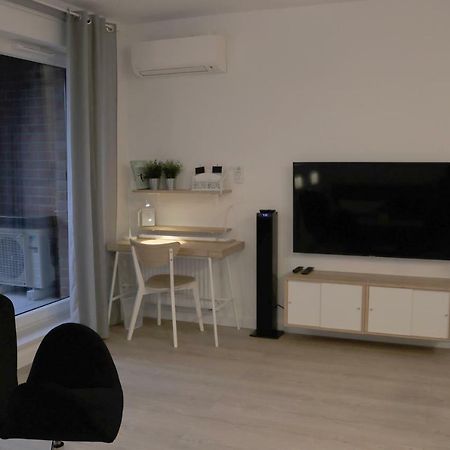 Apartamenty Wujka - Poludniowy Poznan Ngoại thất bức ảnh