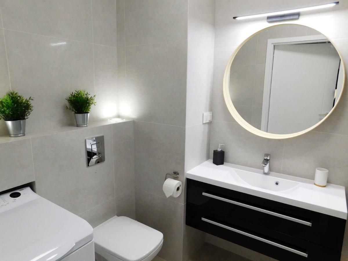 Apartamenty Wujka - Poludniowy Poznan Ngoại thất bức ảnh